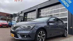 Gebruikt 2017 Renault Mégane IV Bose Edition Hatchback | € 14.895 (Eerlijke prijs)