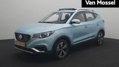 Blauw Occasion 2021 MG ZS Luxury Sedan | € 15.495 (Eerlijke prijs)