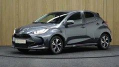 Grijs Gebruikt 2024 Toyota Yaris Hybrid Edition Hatchback | € 25.850 (Eerlijke prijs)