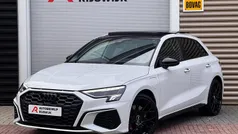 Wit Gebruikt 2021 Audi A3 Sportback e-tron Competition Sedan | € 35.950 (Eerlijke prijs)