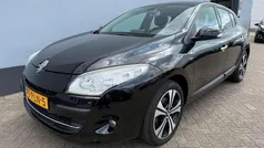 Zwart, metallic lak Gebruikt 2011 Renault Mégane III Bose Edition Hatchback | € 5.999 (Eerlijke prijs)