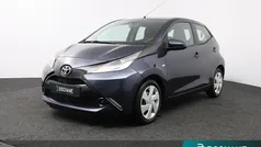 Gebruikt 2015 Toyota Aygo X-play Hatchback | € 7.300 (Goede deal)