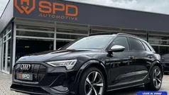 Zwart Gebruikt 2020 Audi e-tron Comfort SUV | € 39.950 (Eerlijke prijs)