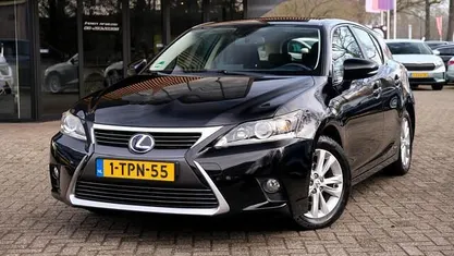 Zwart Occasion 2014 Lexus CT200h Business Edition Hatchback | € 12.900 (Eerlijke prijs)