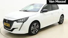 Wit Gebruikt 2022 Peugeot 208 Allure Hatchback | € 14.900 (Goede deal)