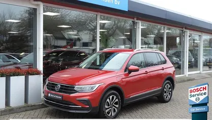 Occasion VW Tiguan Active 245 PK (180 kW) 2022 Rood SUV