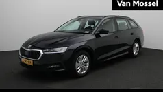 Zwart Gebruikt 2021 Skoda Octavia Ambition Stationwagen | € 20.400 (Eerlijke prijs)