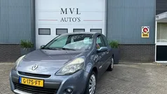 Blauw Gebruikt 2009 Renault Clio II Business Hatchback | € 2.490 (Eerlijke prijs)