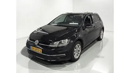 Gebruikt 2017 VW Golf VII Hatchback | € 12.750 (Eerlijke prijs)