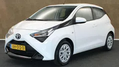 Wit Gebruikt 2019 Toyota Aygo X-play Hatchback | € 11.145 (Eerlijke prijs)