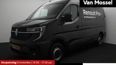 Noir nacré Gebruikt 2024 Renault Master Van | € 34.940 (Eerlijke prijs)