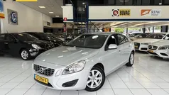 Grijs Gebruikt 2013 Volvo S60 Kinetic Sedan | € 12.950 (Eerlijke prijs)