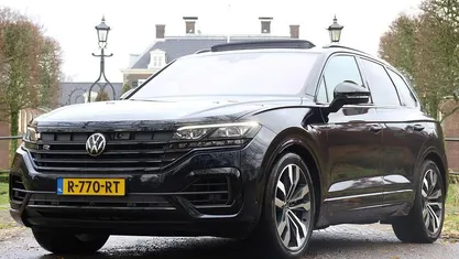 Blauw Occasion 2022 VW Touareg R SUV | € 50.895 (Super prijs)
