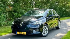 Zwart Gebruikt 2020 Renault Clio V Intens Hatchback | € 9.999 (Eerlijke prijs)