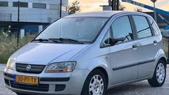 Grijs Gebruikt 2004 Fiat Idea Dynamic MPV | € 1.150 (Eerlijke prijs)