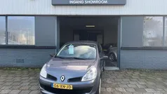 Blauw Gebruikt 2007 Renault Clio II Hatchback | € 3.450 (Eerlijke prijs)