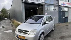 Gebruikt 2003 Opel Meriva Cosmo MPV | € 2.499 (Eerlijke prijs)