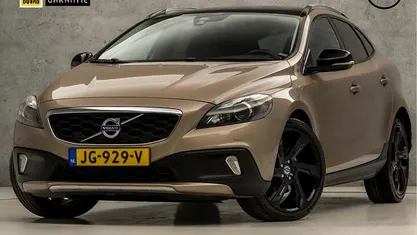 Occasion Volvo V40 2016 Bruin Hatchback