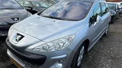 Grijs, metallic lak Gebruikt 2010 Peugeot 308 Signature Sky Stationwagen | € 1.999 (Eerlijke prijs)
