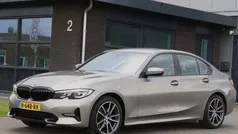 Grijs Gebruikt 2020 BMW 320 Sport Line Sedan | € 24.950 (Super prijs)