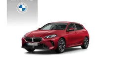 Rood Nieuw 2025 BMW 120 M Sport Hatchback | € 48.295 (Super prijs)