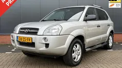Grijs (metallic) Gebruikt 2008 Hyundai Tucson Premium SUV | € 3.995 (Eerlijke prijs)