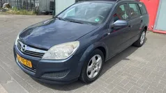 Grijs Gebruikt 2007 Opel Astra Business Stationwagen | € 2.499 (Eerlijke prijs)
