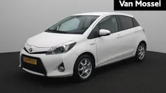 Gebruikt 2013 Toyota Yaris Hybrid Hatchback | € 10.400 (Eerlijke prijs)