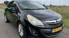 Zwart Gebruikt 2012 Opel Corsa Edition Hatchback | € 2.450 (Eerlijke prijs)