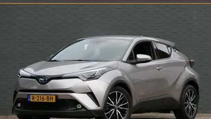 Grijs Gebruikt 2018 Toyota C-HR Style SUV | € 18.950 (Eerlijke prijs)