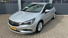 Grijs Gebruikt 2016 Opel Astra Business Hatchback | € 13.830 (Eerlijke prijs)