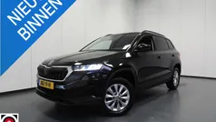 Zwart Gebruikt 2023 Skoda Karoq Ambition SUV | € 25.140 (Eerlijke prijs)