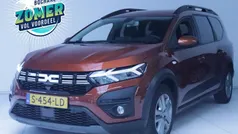 Bruin Gebruikt 2023 Dacia Jogger Expression MPV | € 19.295 (Eerlijke prijs)