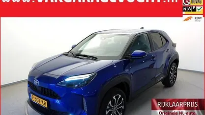 Blauw (metallic) Gebruikt 2022 Toyota Yaris Cross Edition SUV | € 28.950 (Eerlijke prijs)