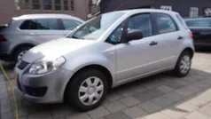 Grijs Gebruikt 2006 Suzuki SX4 MPV | € 2.300 (Eerlijke prijs)
