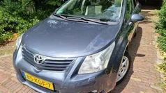 Blauw, metallic lak Gebruikt 2009 Toyota Avensis Executive Stationwagen | € 6.945 (Goede deal)