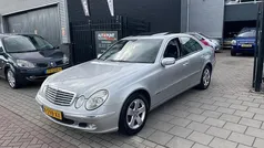 Grijs Gebruikt 2004 Mercedes E240 Elegance Sedan | € 4.999 (Eerlijke prijs)