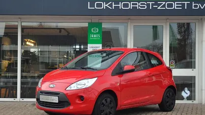 Rood Gebruikt 2015 Ford Ka Style Hatchback | € 5.450 (Eerlijke prijs)