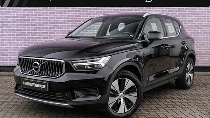 Zwart Gebruikt 2021 Volvo XC40 Inscription SUV | € 29.894 (Eerlijke prijs)