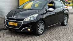 Zwart Gebruikt 2015 Peugeot 208 Allure Hatchback | € 5.950 (Goede deal)