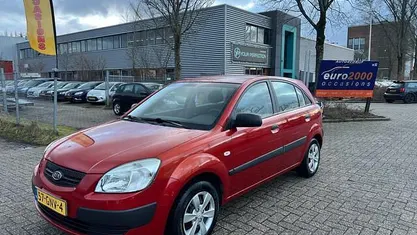 Occasion Kia Rio 97 PK (71 kW) 2008 Rood Hatchback