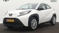 Gebruikt 2025 Toyota Aygo Play Hatchback | € 19.950 (Eerlijke prijs)