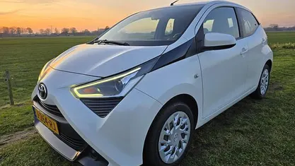 Occasion 2020 Toyota Aygo X-play Hatchback | € 7.850 (Eerlijke prijs)