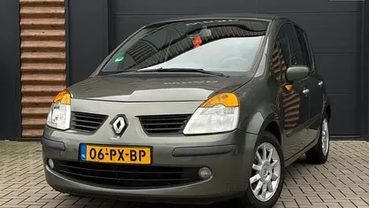 Occasion Renault Modus Dynamique 112 PK (82 kW) 2005 Groen MPV