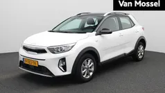 Wit Gebruikt 2022 Kia Stonic SUV | € 18.900 (Eerlijke prijs)