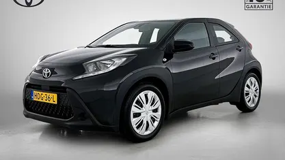 Occasion 2025 Toyota Aygo X Play SUV | € 18.400 (Eerlijke prijs)