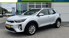 Grijs Gebruikt 2024 Kia Stonic SUV | € 23.895 (Eerlijke prijs)