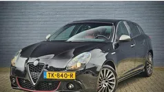 Zwart Gebruikt 2018 Alfa Romeo Giulietta Super Hatchback | € 14.850 (Eerlijke prijs)