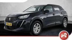 Zwart Gebruikt 2023 Peugeot 2008 Style SUV | € 19.825 (Goede deal)