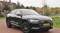 Zwart Gebruikt 2020 Audi e-tron Basis SUV | € 31.490 (Eerlijke prijs)